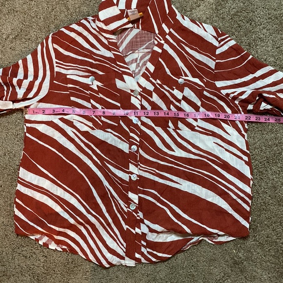 Ruby Rd Petite Button down slub shirt zebra print size Large - Picture 7 of 8